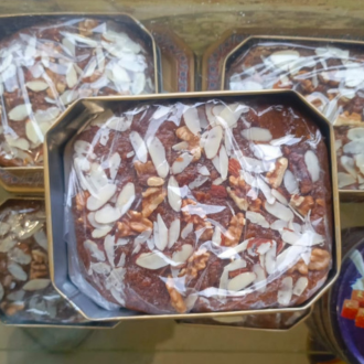 Special Multani Sohan Halwa – Desi Ghee | Akhroti & Badami | 500g & 1kg | Premium Quality | Fresh Stock from Multan | Gift Pack Sweet